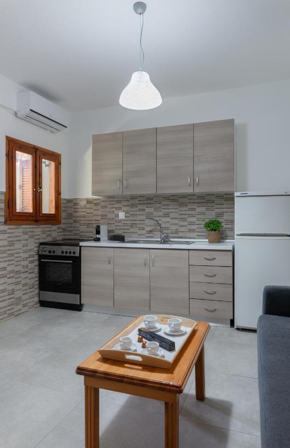 Aelia Appartement Metamorfosi  Buitenkant foto